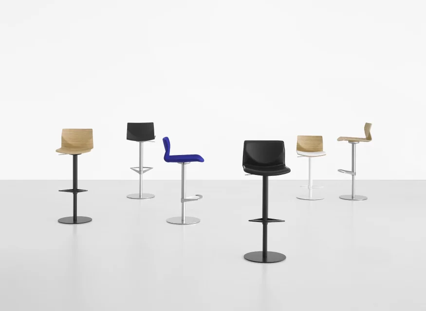 希少　estic ISLE テーブル ISLT60NA Shin Azumi Shin Azumi, Designer - Lapalma