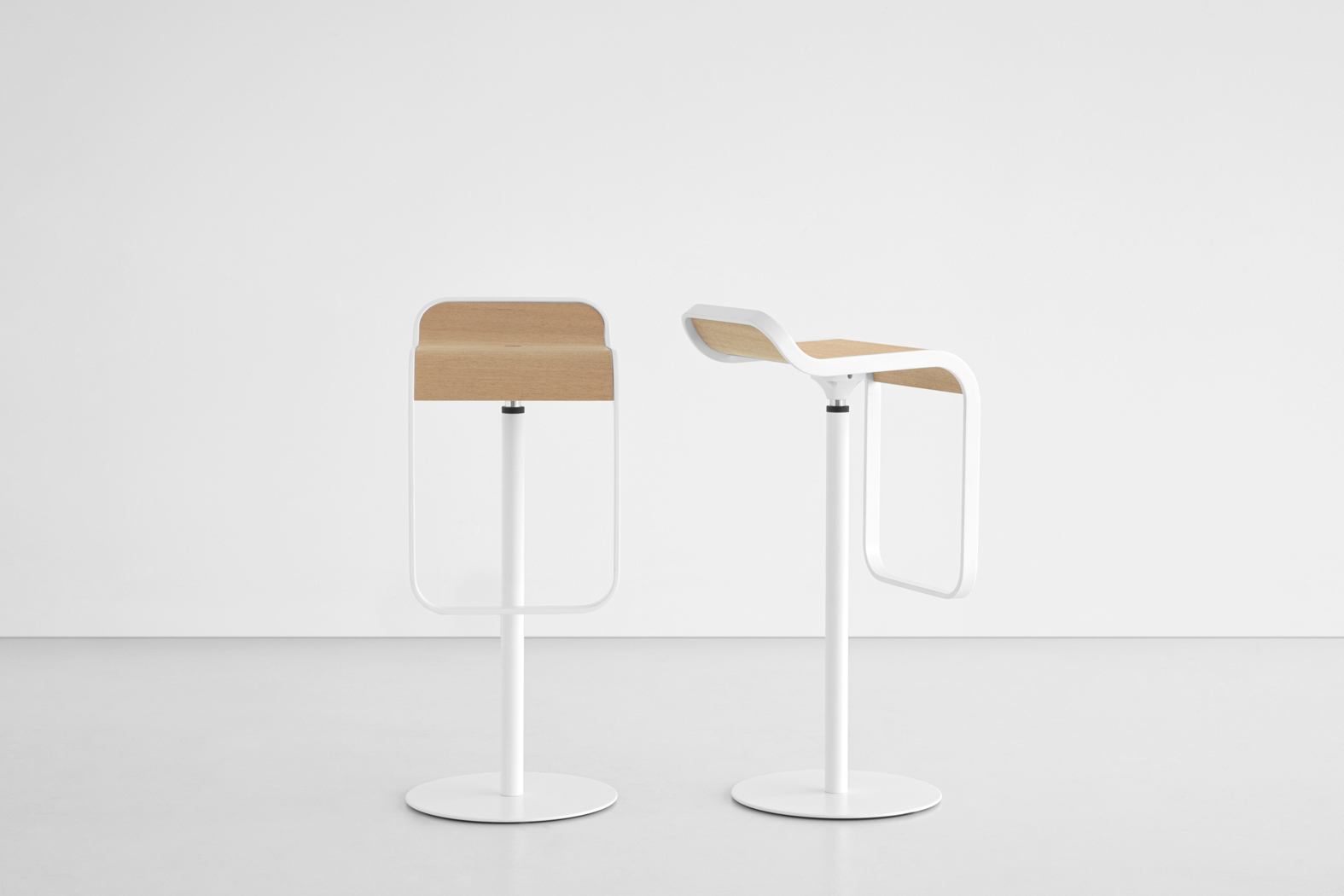Lem Stools With Timeless Elegance Lapalma