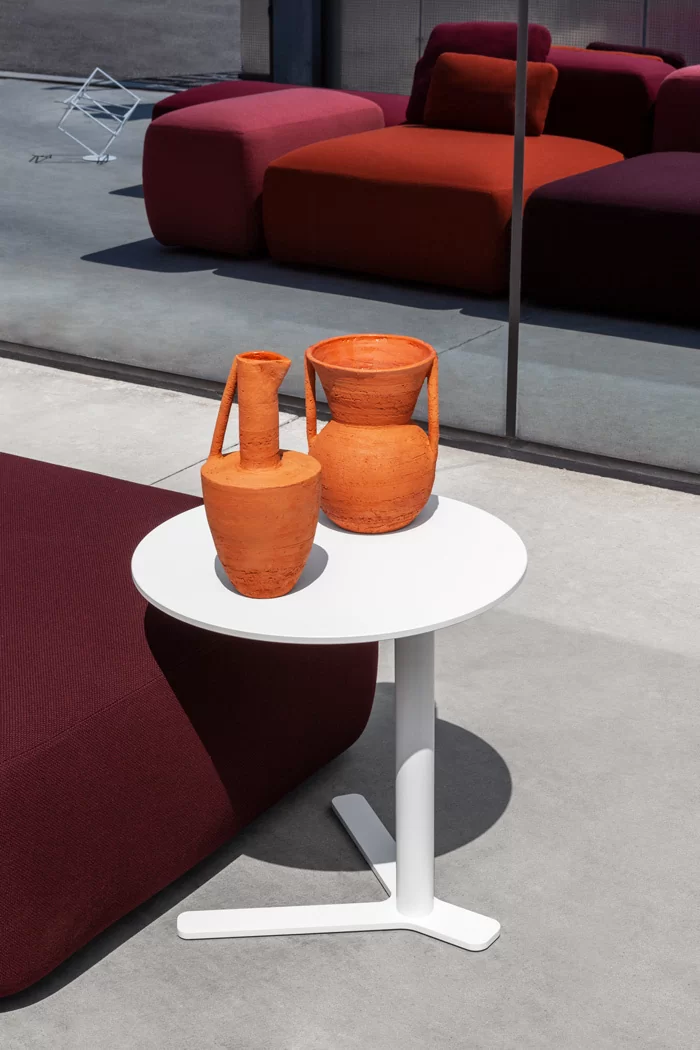 YO ET80 | Outdoor side table round Ø50 H50 with Y base – Lapalma YO ET80 | Outdoor side table round Ø50 H50 with Y base – Lapalma