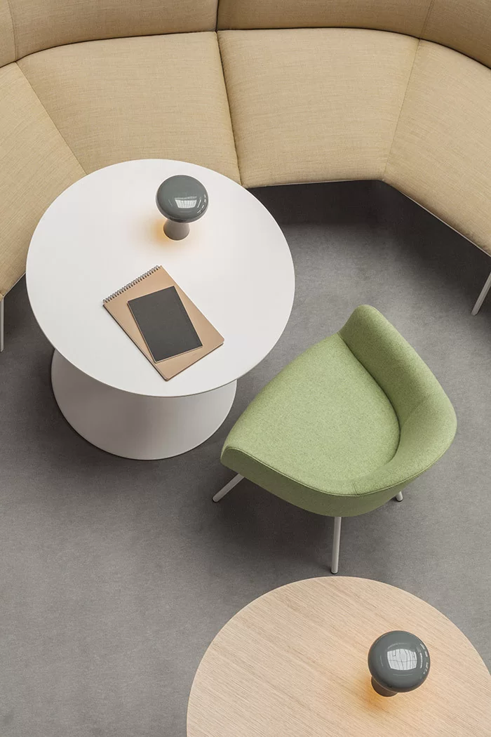 BRIO: versatile light tables for the contract sector– Lapalma BRIO: versatile light tables for the contract sector– Lapalma