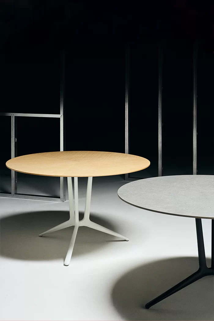 TRAIL: the table that harks back to the Nordic style of the 1950s