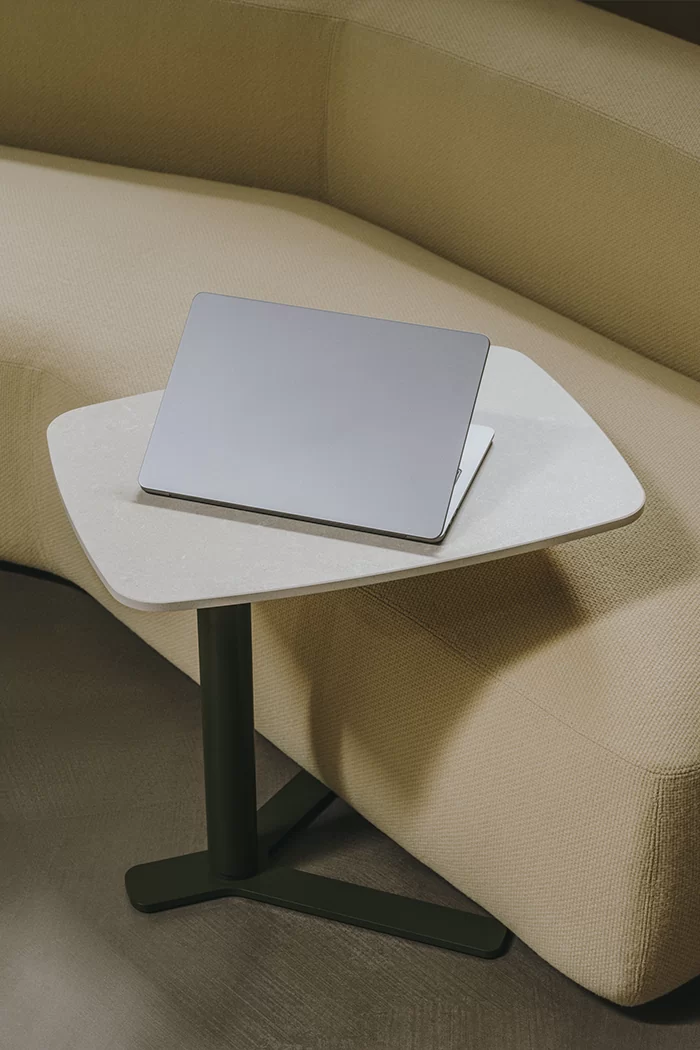 YO: side tables for hotels and the contract sector – Lapalma