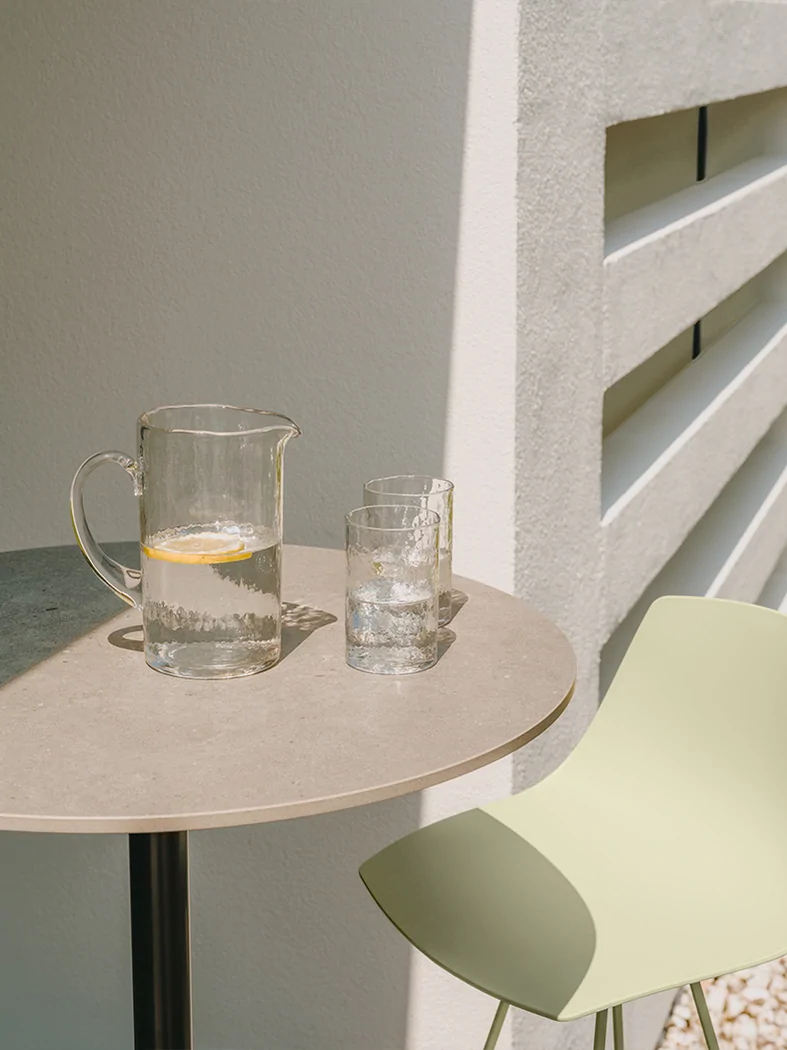 lapalma BRIO テーブル 白 60×60 Brio Table | Lapalma | Cocktail Tables & Lecterns - Designer
