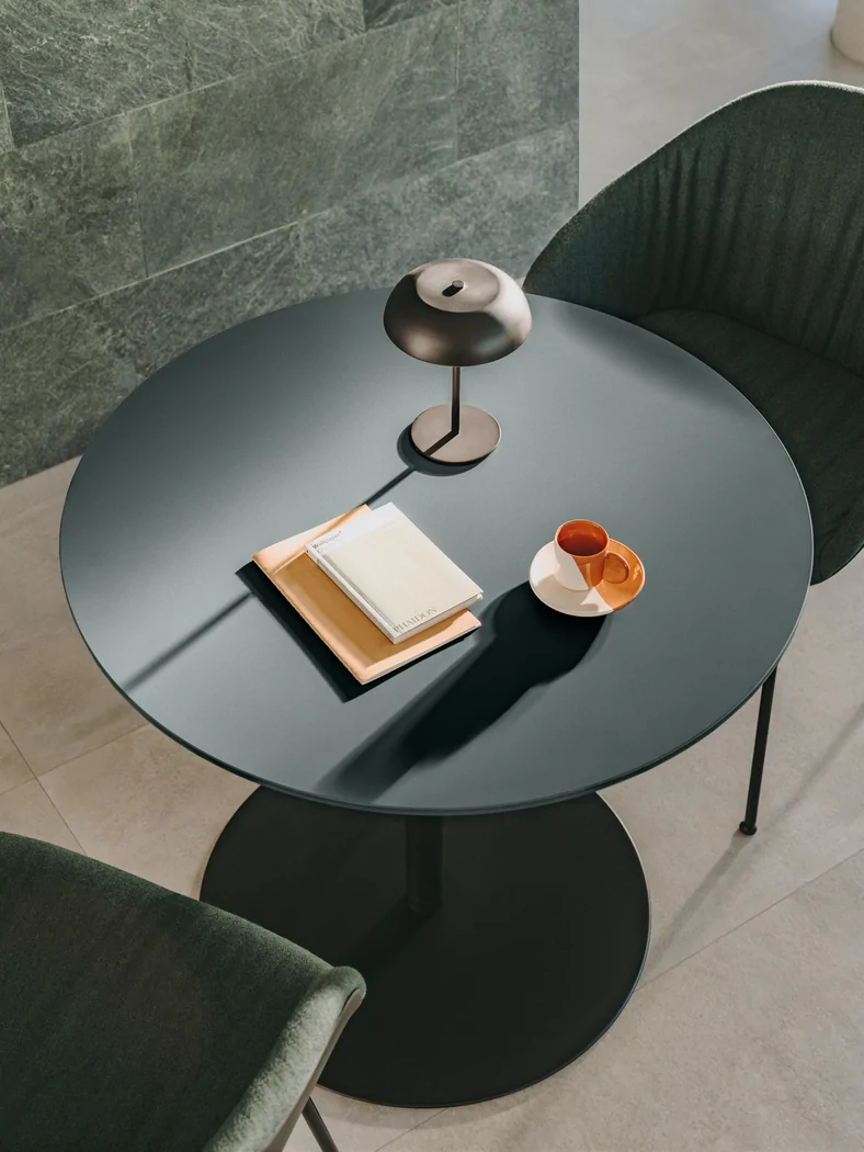 Lapalma BRIO ガス圧式昇降丸テーブル　ロータイプ 楽天市場】ラパルマ lapalma ブリオ BRIO サイドテーブル 昇降式