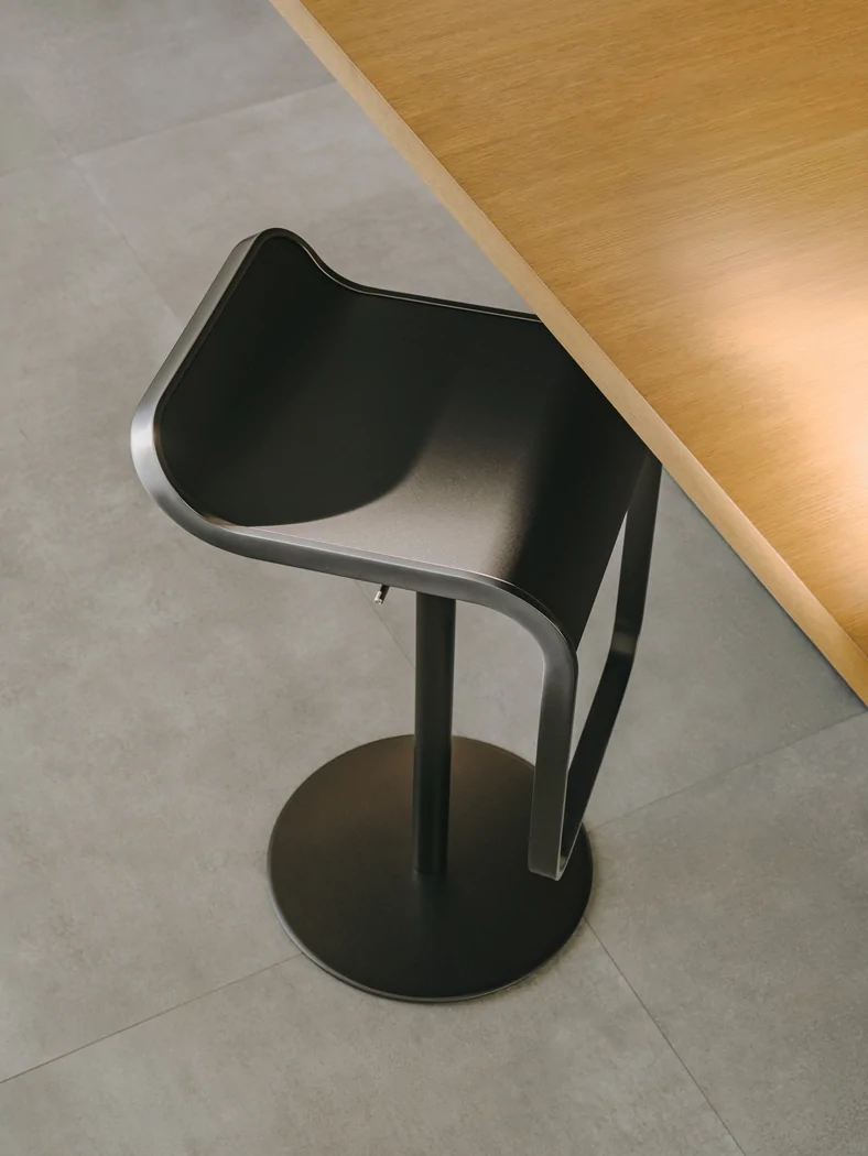 LEM: stools with timeless elegance – Lapalma