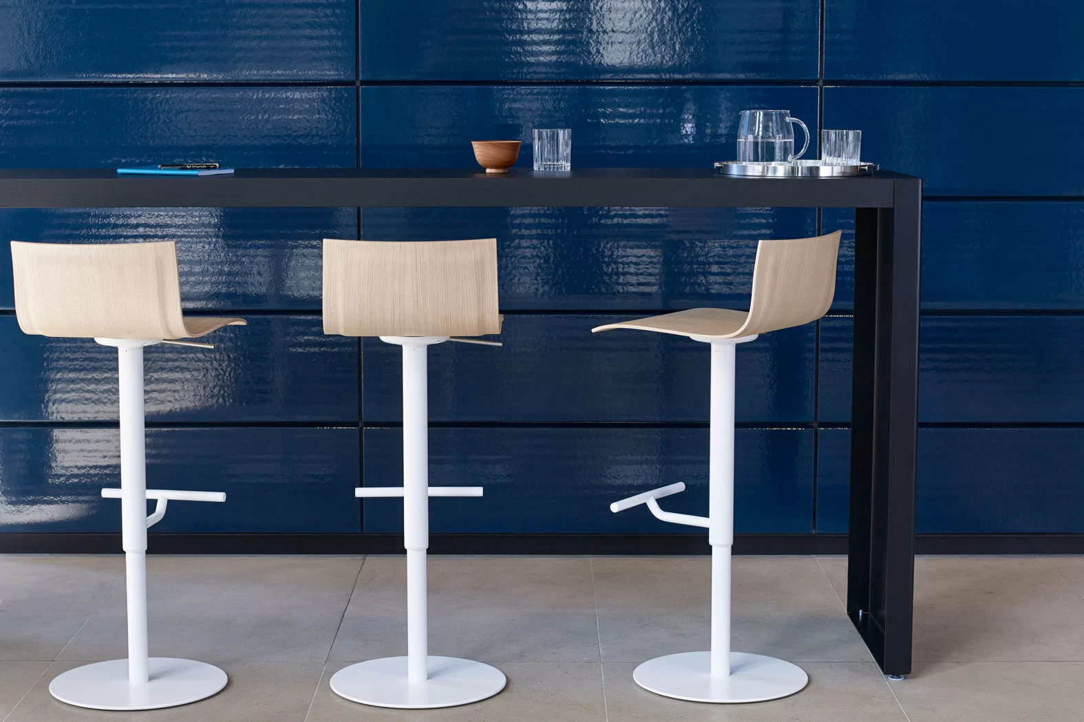 Skinny bar online stools